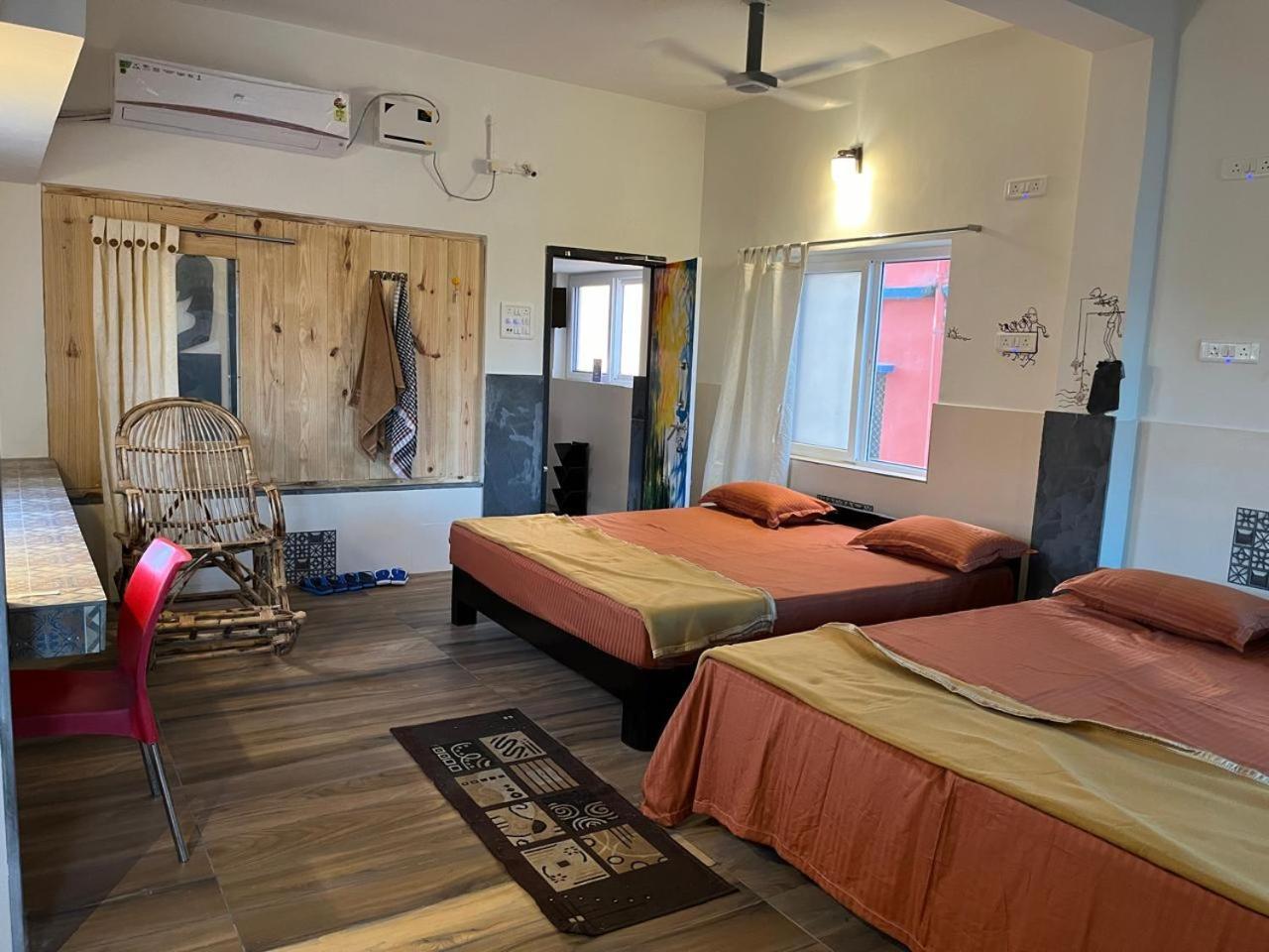 פורי Nirman Homestay 5 Minutes Walk To Beach מראה חיצוני תמונה