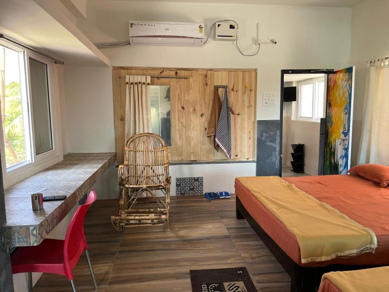 פורי Nirman Homestay 5 Minutes Walk To Beach מראה חיצוני תמונה