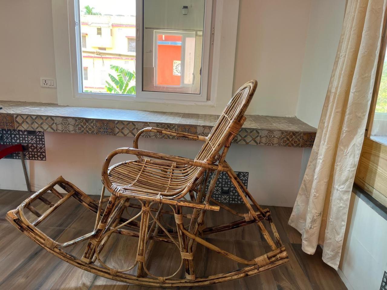 פורי Nirman Homestay 5 Minutes Walk To Beach מראה חיצוני תמונה